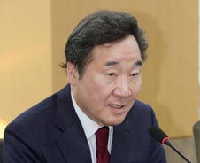 목포찾은 이낙연, "손혜원, 잘못 있으면 법에 따라 처리하겠다"