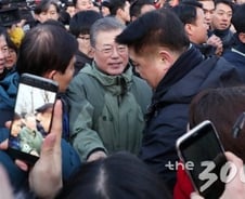 [MT리포트]대통령 지지율은 국민 통장잔고에 비례?