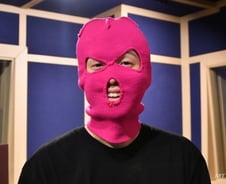 '핑크 복면' 쓴 마미손 …"모든 게 놀이, 즐기니 잘 돼"