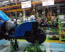 10시간만에 트랙터 한 대가 '뚝딱'…LS엠트론 완주공장 가보니