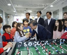 [MT리포트]혁신적 포용국가에 5년간 1000조 투입…고루 누리는 3만달러 시대