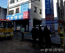 [MT리포트]뛰는 정부 위에 나는 사무장