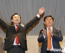 [단독]"김기문 회장 측근이 건넨 금품은 김회장 개인돈"