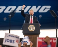 보잉 737맥스 추락, '트럼프-보잉 커넥션'으로 번지나