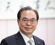 '부산 사나이' 오거돈, "부산을 통째로 바꾼다"