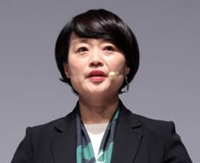 네이버 한성숙 대표 작년 연봉 28억… 이해진 12억