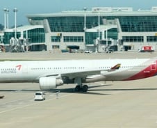 '통매각'될 아시아나항공…에어부산·에어서울 주인도 바뀐다