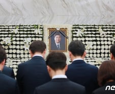 'DJ장남' 김홍일 전 의원 타계…'동교동계' 등 정치권 조문 이어져(종합)