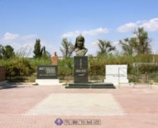 文대통령, 카자흐서 끝까지 찾으려고 한 곳 '홍범도 묘소'