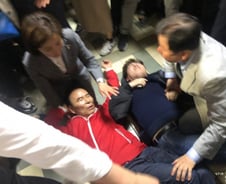 '어이쿠'…국회 점거 농성 중 쓰러진 박덕흠 의원