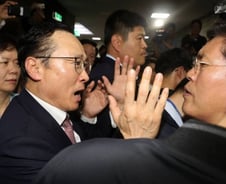 여야, '극한 대립' 벌이는 패스트트랙이란?