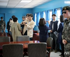 [르포] 문열린 판문점 JSA, '10초 월북' 해봤다