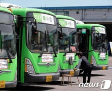 [MT리포트]'월급 250만원' 서울 마을버스는 파업 불참, 왜?