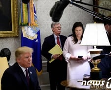 "美·中 고래 싸움에…" 변곡점에 놓인 한국