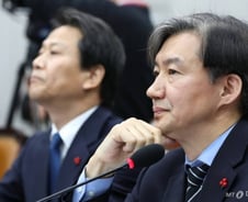 조국, '5·18 폄훼'에 "우리 사람이 되기 힘들어도 괴물이 되진 말자"