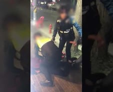 시민이 수갑채웠다?…'여경 논란' 사건의 재구성