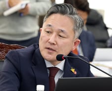 표창원 "합기도 2단인 나도 취객 한명 제압해본 적 없다"