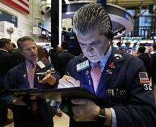 [뉴욕마감]美국채로 몰리는 투자…증시는 하락 마감