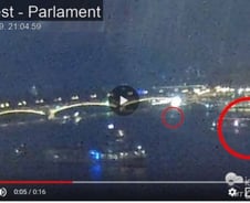 헝가리 사고영상 보니…대형선박 방향틀다 한국인 유람선 덮쳐