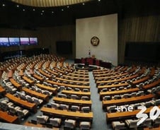 임기 1년 남았는데…국회 의원회관이 텅빈 이유