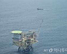 2.2조 뽑아낸 동해가스전…해상풍력단지로 변신
