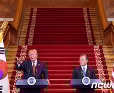 트럼프 "시진핑도 원해, 미중 무역협상 잘 해결될 것"(상보)