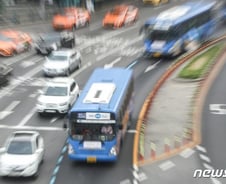 [MT리포트]내일부터 버스기사도 52시간제 적용...서울 '맑음', 지역노선 '흐림' 