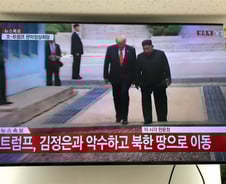 "베리굿!"…美 대통령 최초로 北 땅 밟은 트럼프