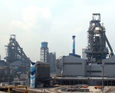 [MT리포트]"철강 10兆 쇼크, VAR 판독하듯 다뤘다"