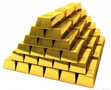 6년만에 최고가…'치솟는 금값'이 의미하는 것