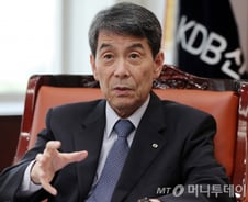 이동걸 산은 회장 "대우조선, 다시 어려워지면 문닫아야"