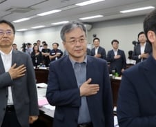 전경련 "내년 최저임금 인상으로 영세 자영업자 어려움 가중"