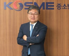 CEO·국회의원 다양한 이력…중진공 최초 민간기업출신 CEO