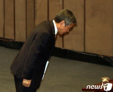 [우보세]국방장관 교체 능사 아니다