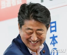 아베, 참의원 과반 확보했지만…미일관계는 '글쎄'