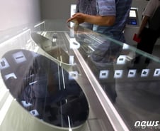 외국인은 왜 코스피는 사고 코스닥은 팔았나