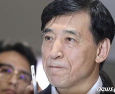 [백색국가 제외]이주열 "시장안정화 노력…외환주시"