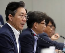 [日, 경제도발]성윤모 "소재·부품·장비 강국 도약할 것"