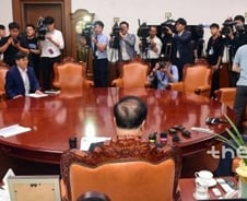 8월 국회는 '조국 국회'…여야 인사청문회 총력전(종합)