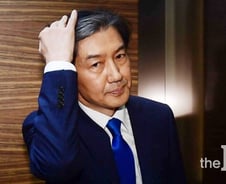 조국 "딸, 부정입학은 허위사실…단호하게 대응할 것" 