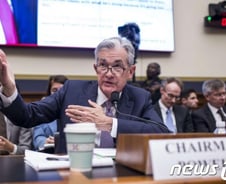 '매파'에 힘싣는 연준…잭슨홀 연설 앞둔 증시 관망세