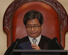 외신도 '파기환송' 주목…"이재용, 형량 늘어날 수도"