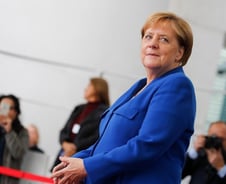 [MT리포트]슈뢰더발 '황금기'누린 메르켈, 침체 해법은