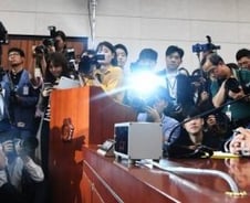 조국, 최성해 총장과 통화…"조사해서 사실 밝혀달라"