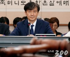 장제원 "조국 딸 2주 인턴, 출입 기록은 3번"
