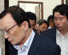 '조국 임명'…이인영 "진실의 가치 진군"