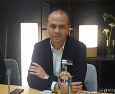 '벤츠의 미래' 그리는 전문가 "수소상용차 키울 것"