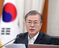 [日, 수출규제 100일]강펀치 주고받은 한일, 기로에 선 수출규제