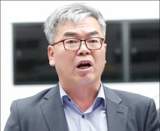 '윤중천, 윤석열 별장 접대' 보도에 박훈 변호사 "기대하시라"