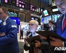 [뉴욕마감] S&P500, 3000선 회복…무역협상 낙관론 호재